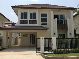 For rent and for sale 3 bed house in Lat Krabang, Bangkok
