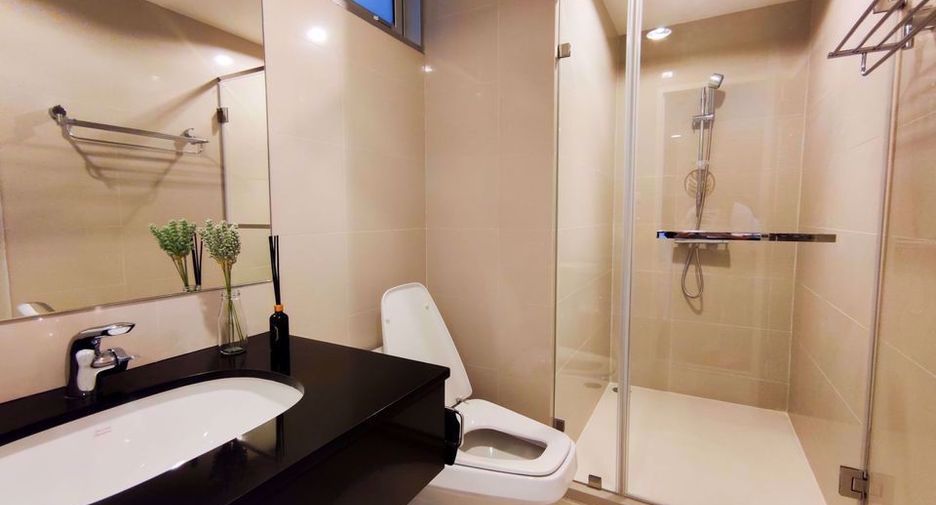 For rent studio condo in Huai Khwang, Bangkok