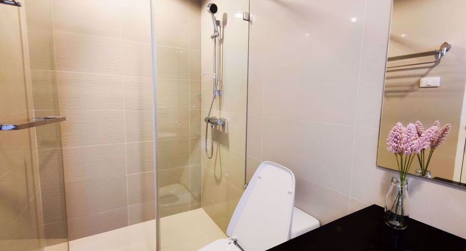 For rent studio condo in Huai Khwang, Bangkok