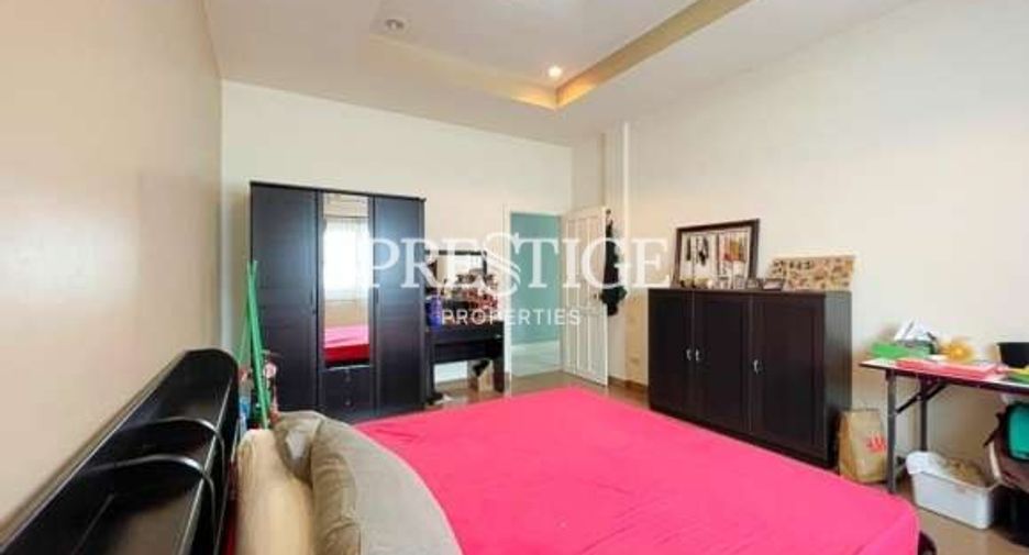 Haus zur Miete und zum Kauf mit 3 Zimmer in Bang Lamung, Chonburi