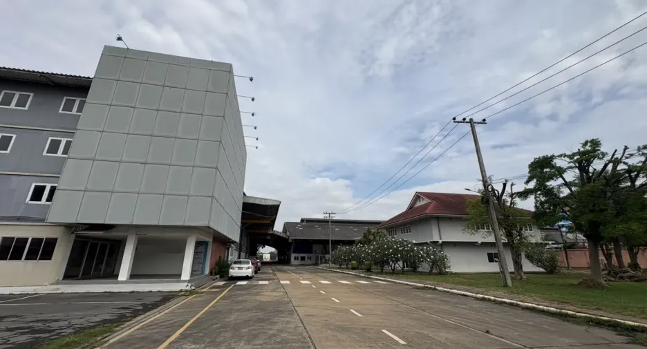 For rent warehouse in Phra Pradaeng, Samut Prakan