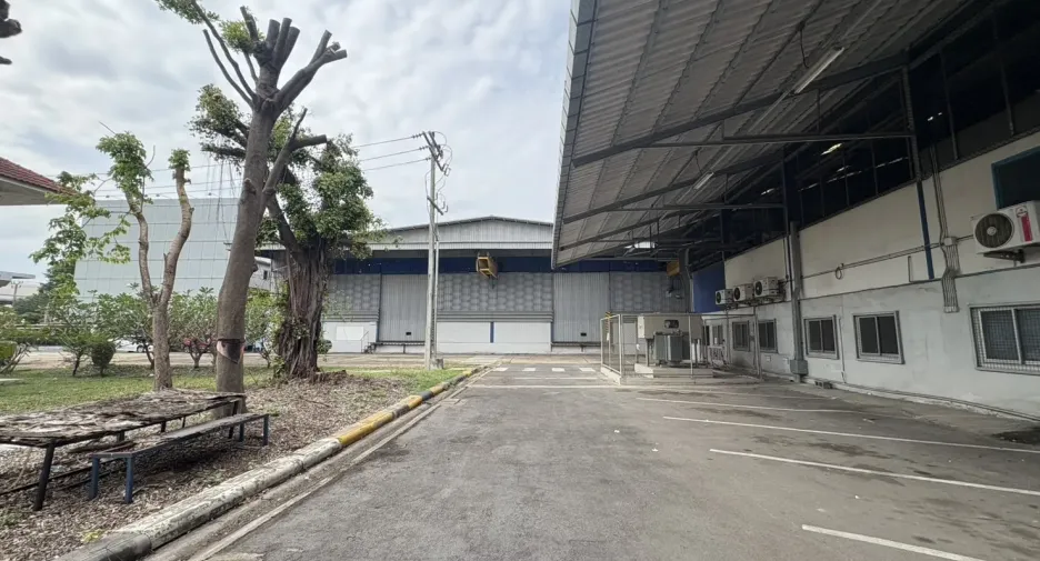 For rent warehouse in Phra Pradaeng, Samut Prakan