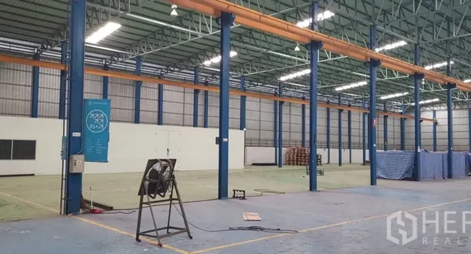 For rent warehouse in Phra Pradaeng, Samut Prakan