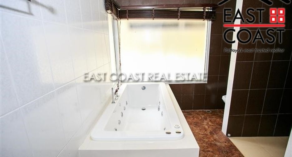 For rent 5 bedrooms house in Bang Lamung, Chonburi