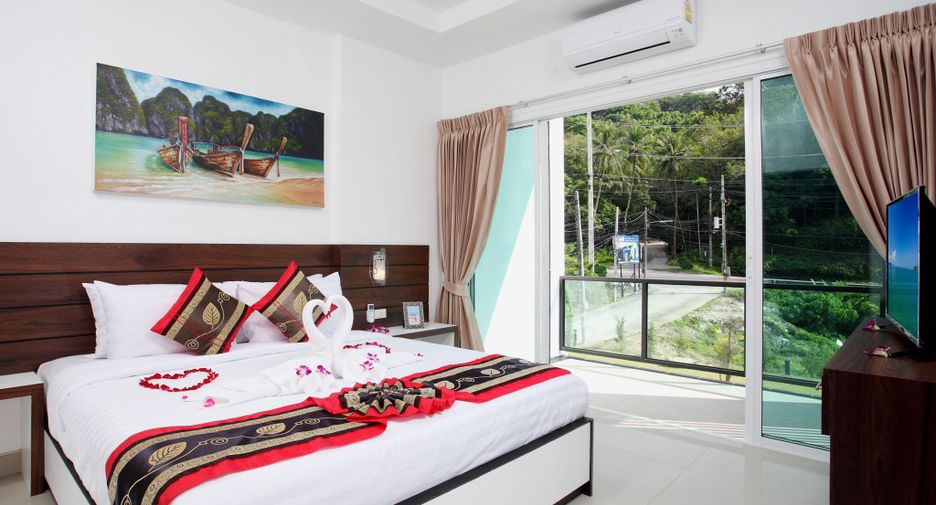 For sale 12 Beds villa in Mueang Phuket, Phuket