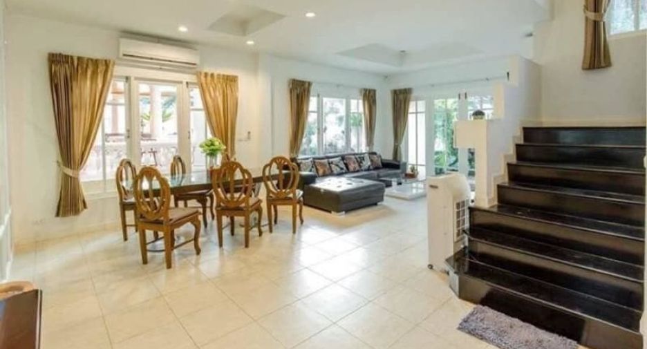 Haus zum Kauf mit 6 Zimmer in Bang Lamung, Chonburi