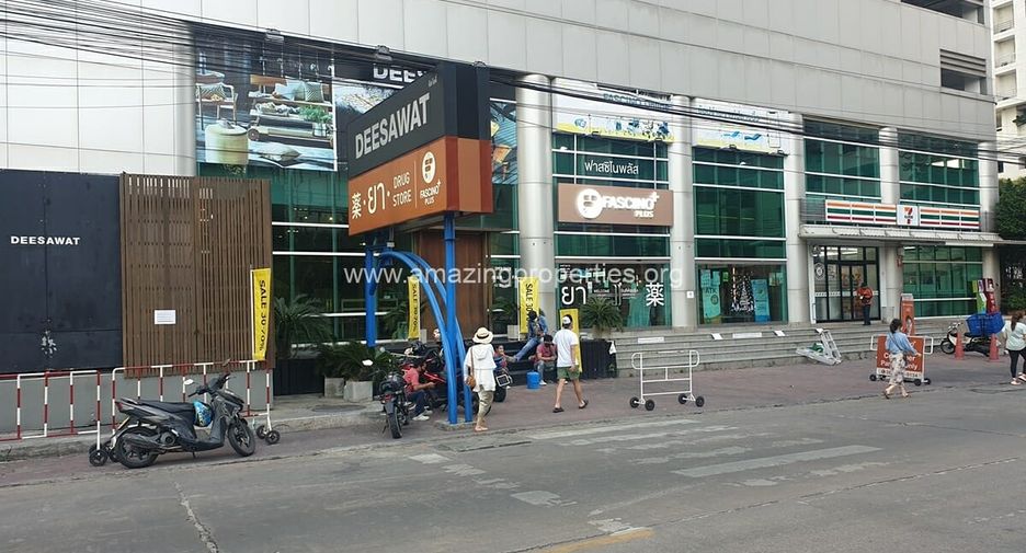 For rent retail Space in Mueang Mukdahan, Mukdahan