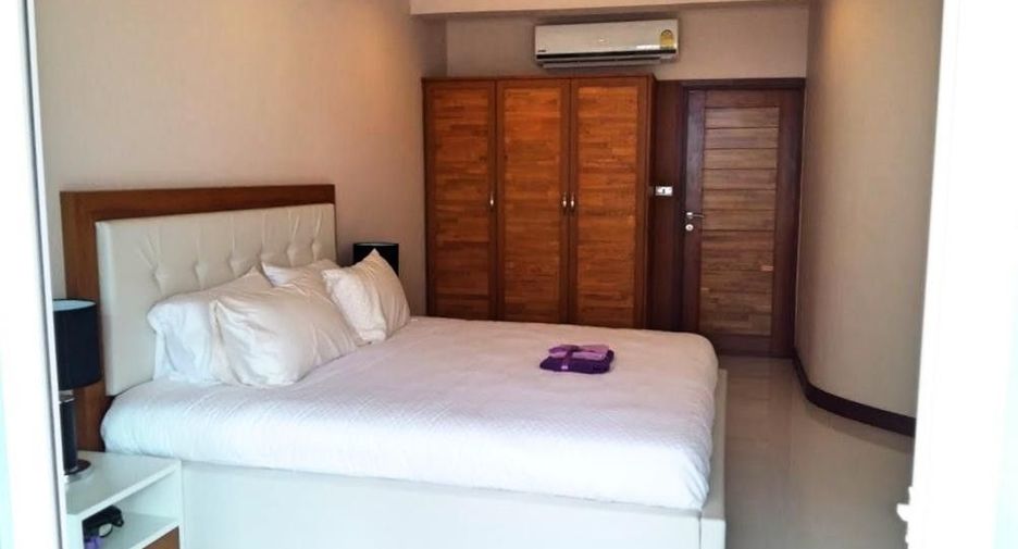 For sale 2 bed townhouse in Bang Saray, Pattaya
