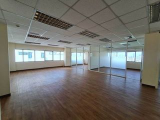 For rent 1 bed office in Khlong Toei, Bangkok