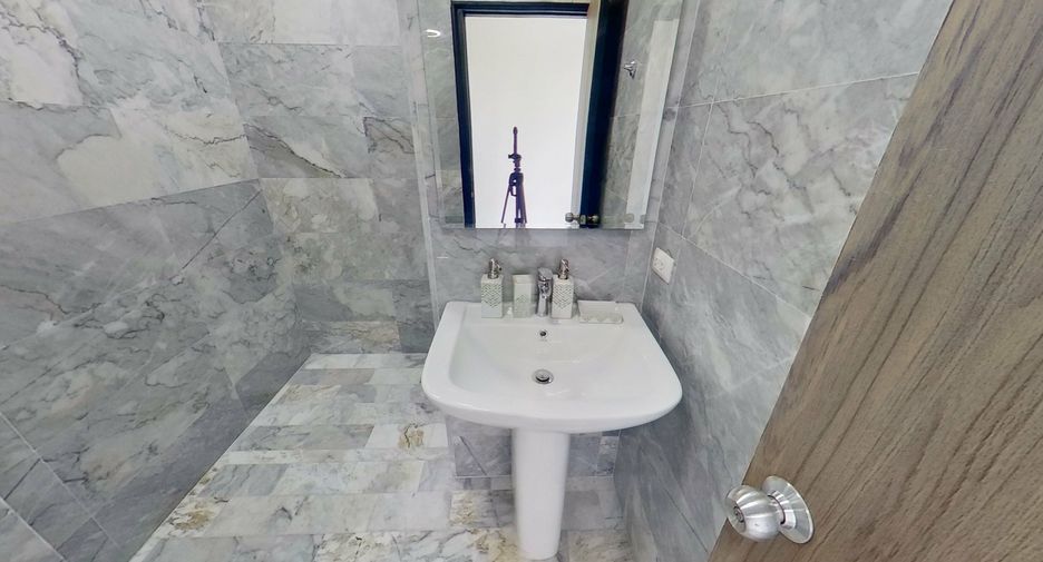 For sale 1 Beds condo in Thalang, Phuket
