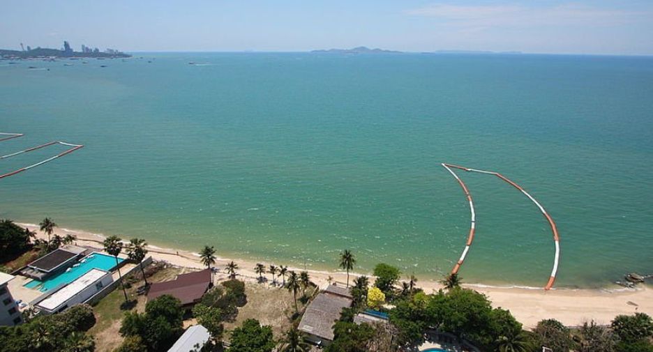 For rent 3 bedrooms condo in Bang Lamung, Chonburi