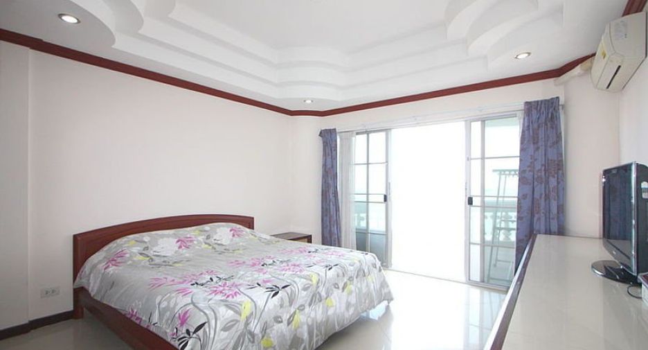 For rent 3 bedrooms condo in Bang Lamung, Chonburi