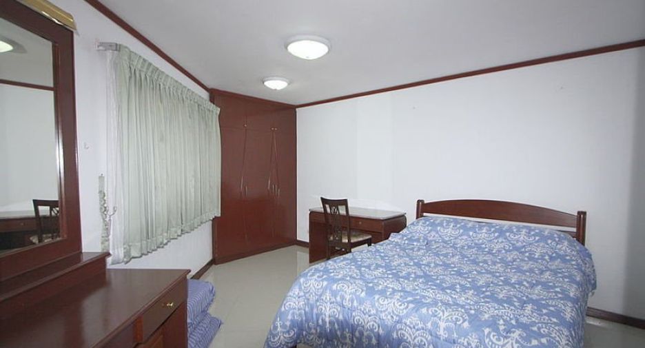 For rent 3 bedrooms condo in Bang Lamung, Chonburi