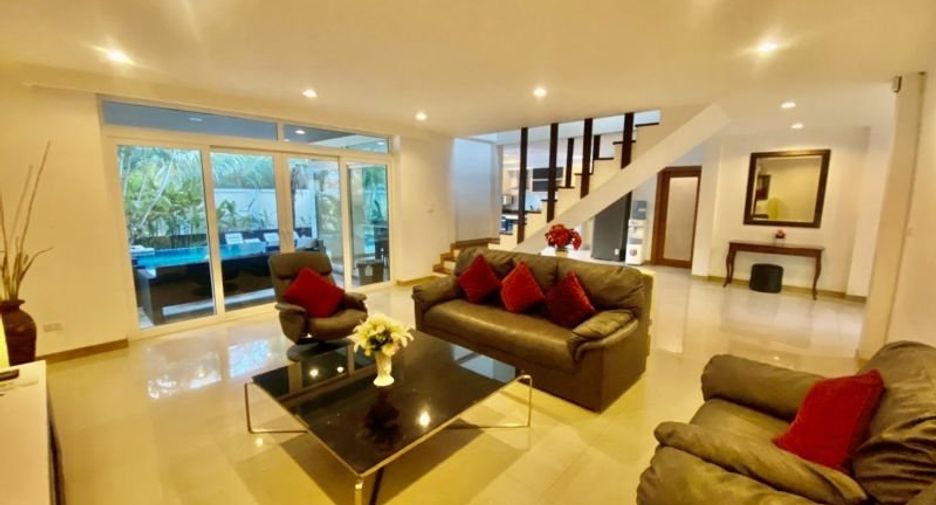 For rent 4 bedrooms house in Bang Lamung, Chonburi