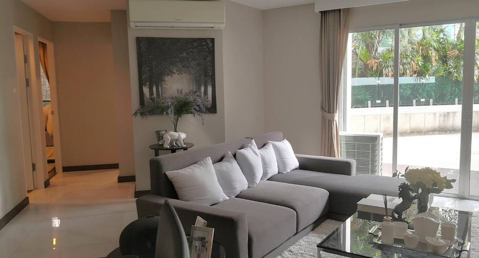 For sale 5 bed condo in Huai Khwang, Bangkok