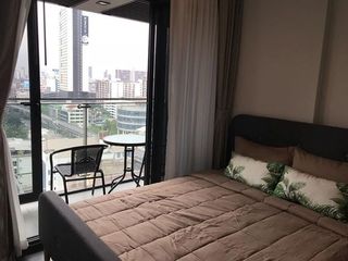 For rent 1 bed condo in Huai Khwang, Bangkok