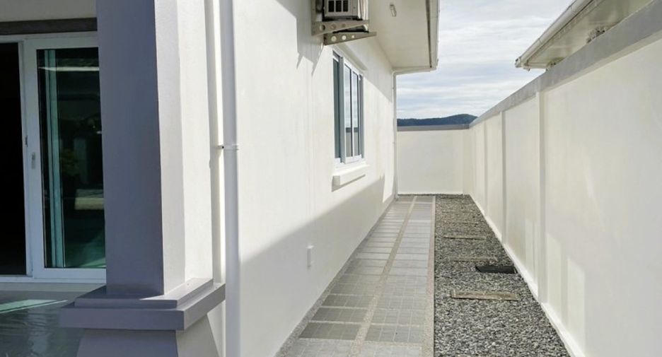 Продажа 3 спальни дом в Саттахип, Чонбури