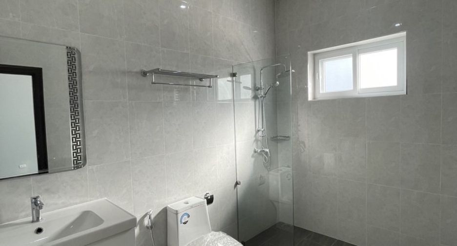 Продажа 3 спальни дом в Саттахип, Чонбури