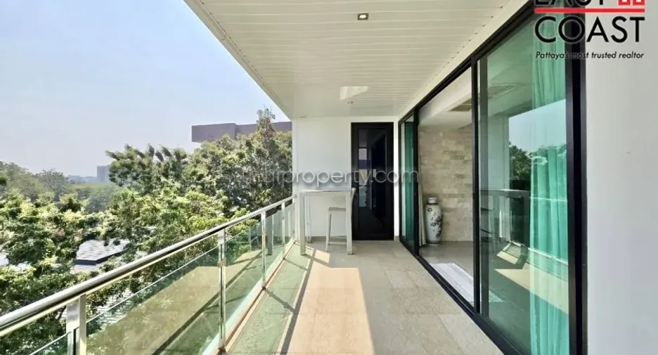For sale 2 bedrooms condo in Jomtien, Pattaya