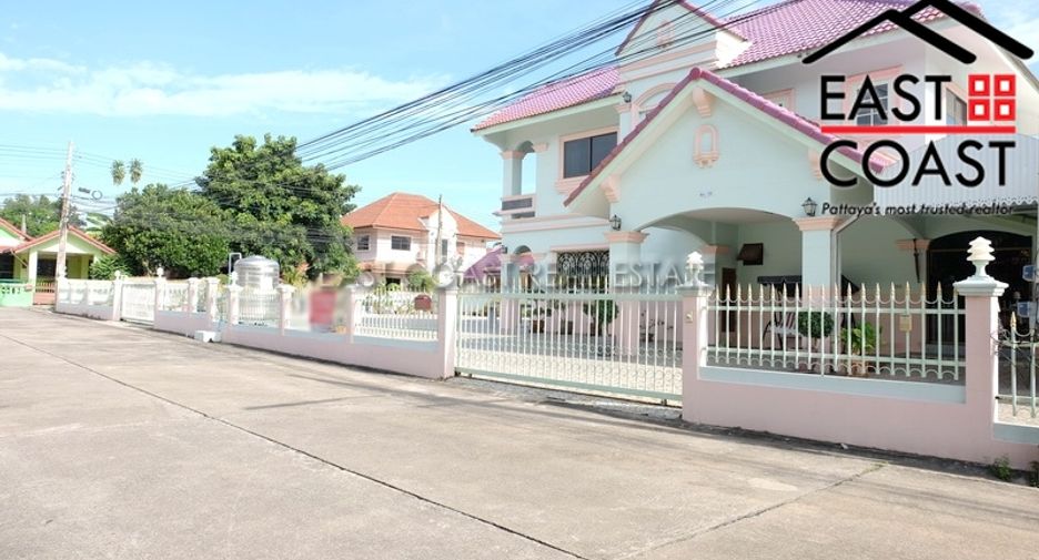 For sale 5 bedrooms house in Si Racha, Chonburi