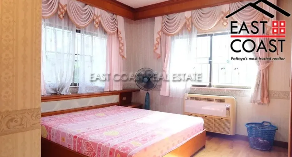 Casa en venta de 5 habitaciones en Si Racha, Chonburi