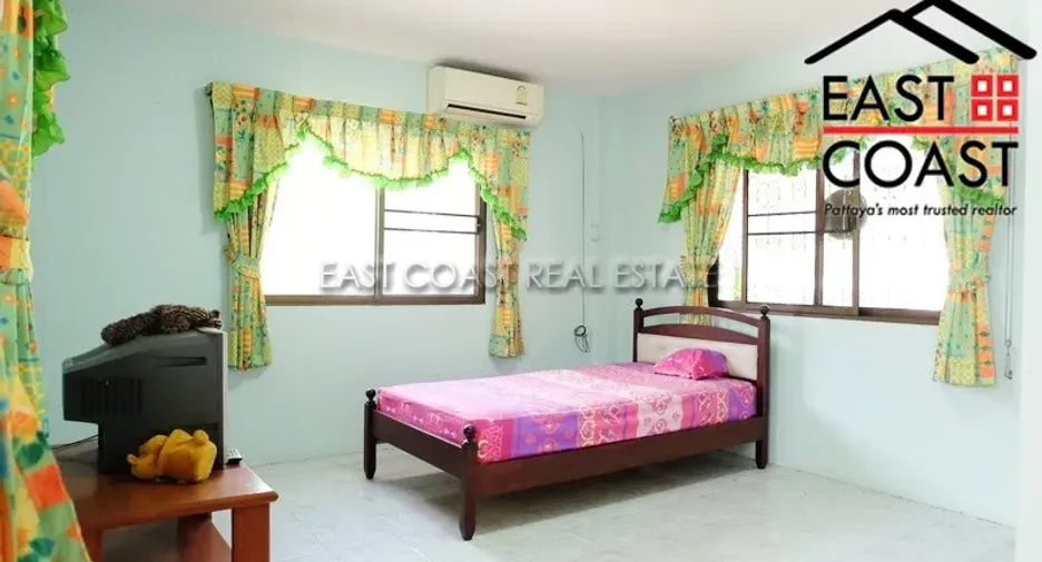 Casa en venta de 5 habitaciones en Si Racha, Chonburi