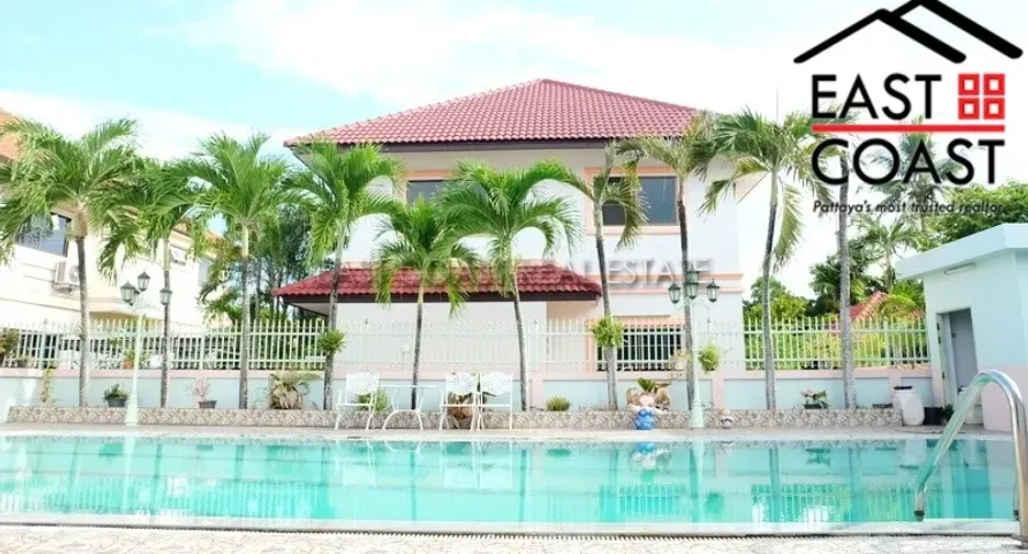 Casa en venta de 5 habitaciones en Si Racha, Chonburi
