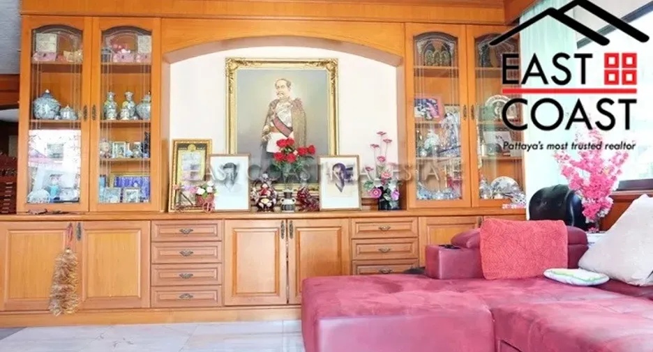 Casa en venta de 5 habitaciones en Si Racha, Chonburi