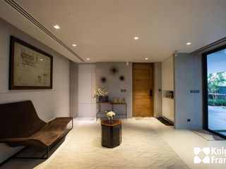 For sale 4 bedrooms house in Huai Khwang, Bangkok