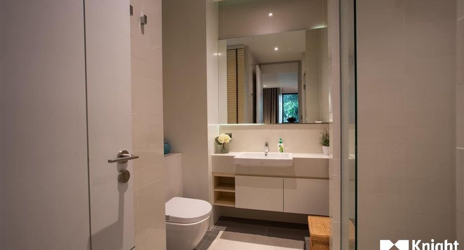 For sale 4 bed house in Huai Khwang, Bangkok