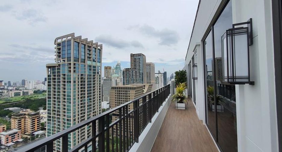 For sale and for rent 4 bed condo in Pathum Wan, Bangkok