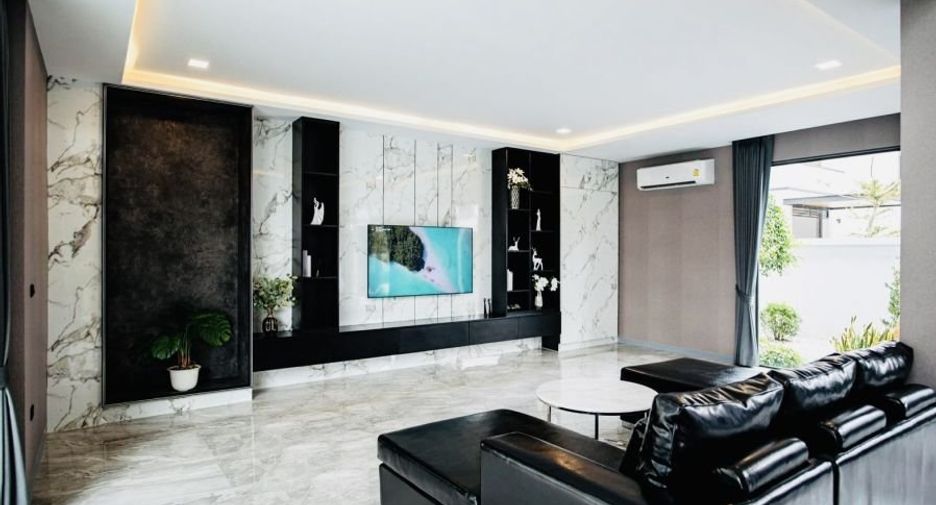 For rent 6 bedrooms villa in Bang Lamung, Chonburi