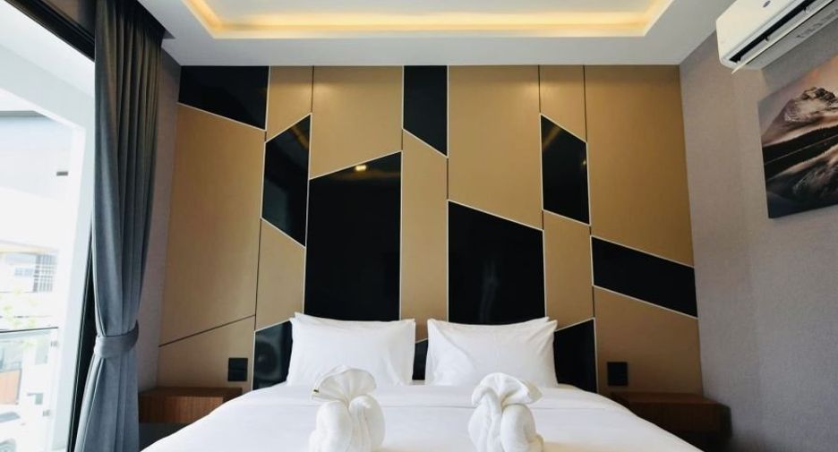For rent 6 bedrooms villa in Bang Lamung, Chonburi