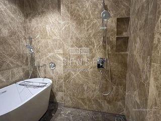 Wohnung zur Miete mit 2 Zimmer in Pathum Wan, Bangkok