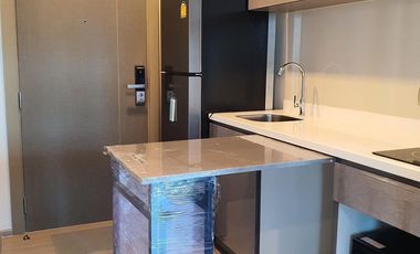 For rent studio condo in Huai Khwang, Bangkok