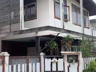 For sale 3 Beds house in Phaya Thai, Bangkok