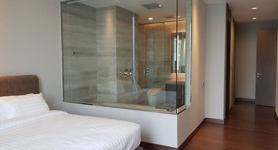 For sale 3 bed condo in Khlong Toei, Bangkok