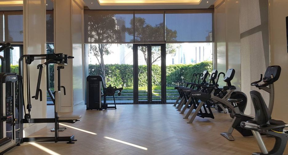 For sale 3 bed condo in Khlong Toei, Bangkok