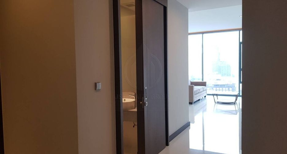 For sale 3 bed condo in Khlong Toei, Bangkok
