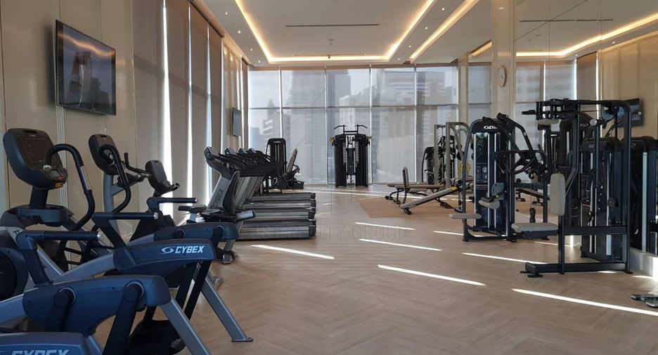 For sale 3 bed condo in Khlong Toei, Bangkok