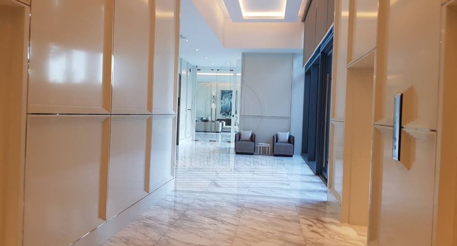 For sale 3 bed condo in Khlong Toei, Bangkok