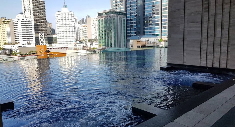 For sale 3 bed condo in Khlong Toei, Bangkok