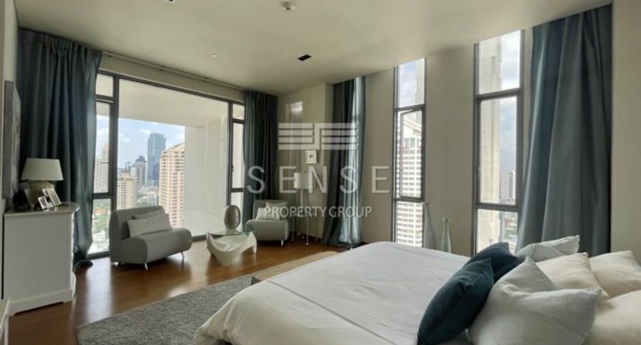 For sale 3 bedrooms condo in Sathon, Bangkok