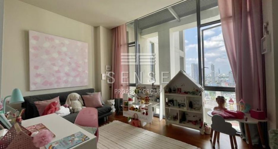 For sale 3 bedrooms condo in Sathon, Bangkok