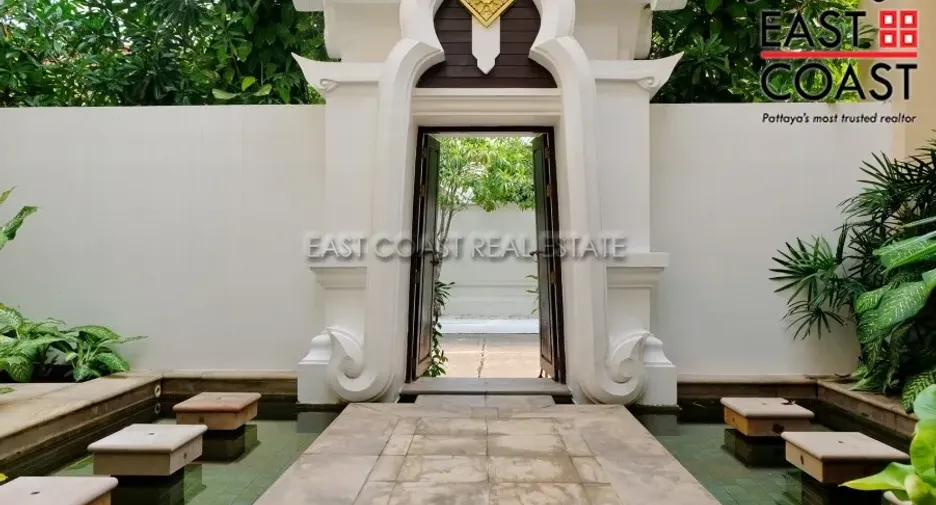 For sale 3 bedrooms house in Na Jomtien, Pattaya