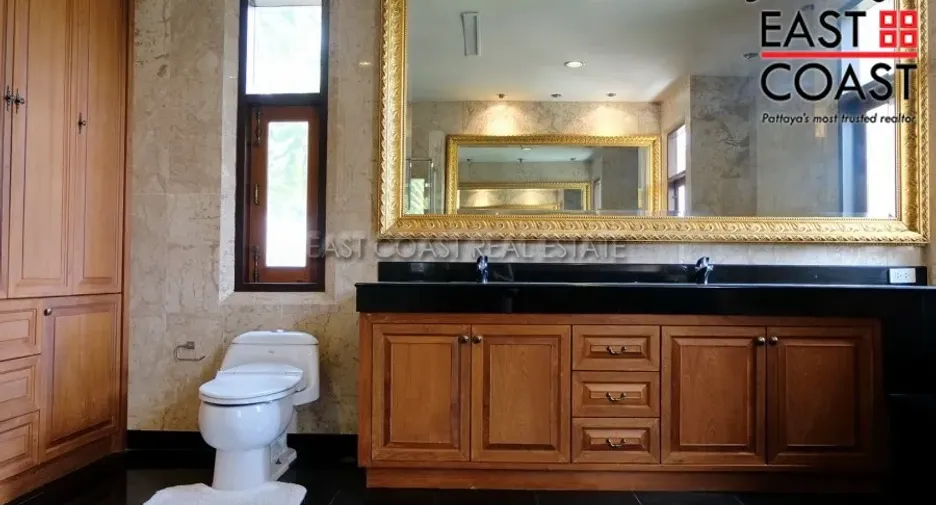 For sale 3 bedrooms house in Na Jomtien, Pattaya