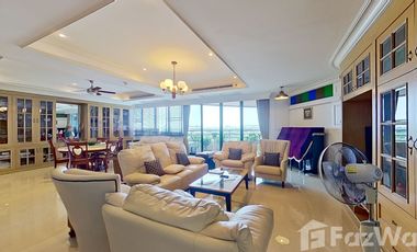 For sale 3 bed condo in Yan Nawa, Bangkok