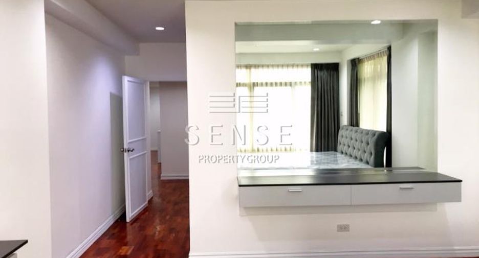Wohnung zur Miete mit 3 Zimmer in Watthana, Bangkok