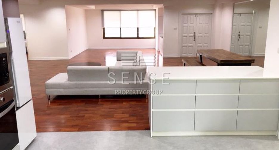 Wohnung zur Miete mit 3 Zimmer in Watthana, Bangkok