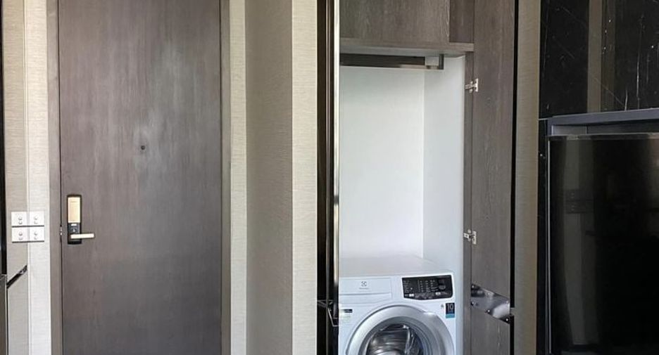 For rent 1 bed condo in Khlong Toei, Bangkok